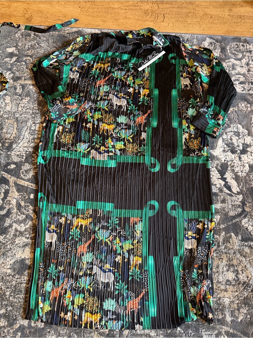 Dalia MacPhee Black Tunic with Green Trim and Tropical Print size xl nwt